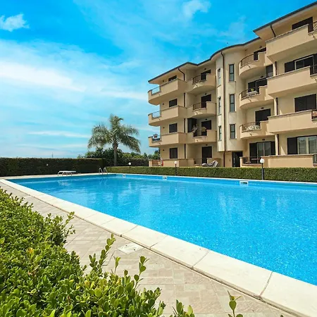 Le Piante - In Con Piscina Gioiosa Ionica