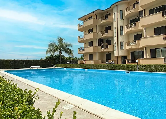 Le Piante - In Con Piscina Gioiosa Ionica