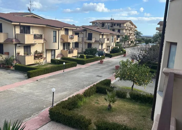 Le Piante - In Con Piscina Gioiosa Ionica